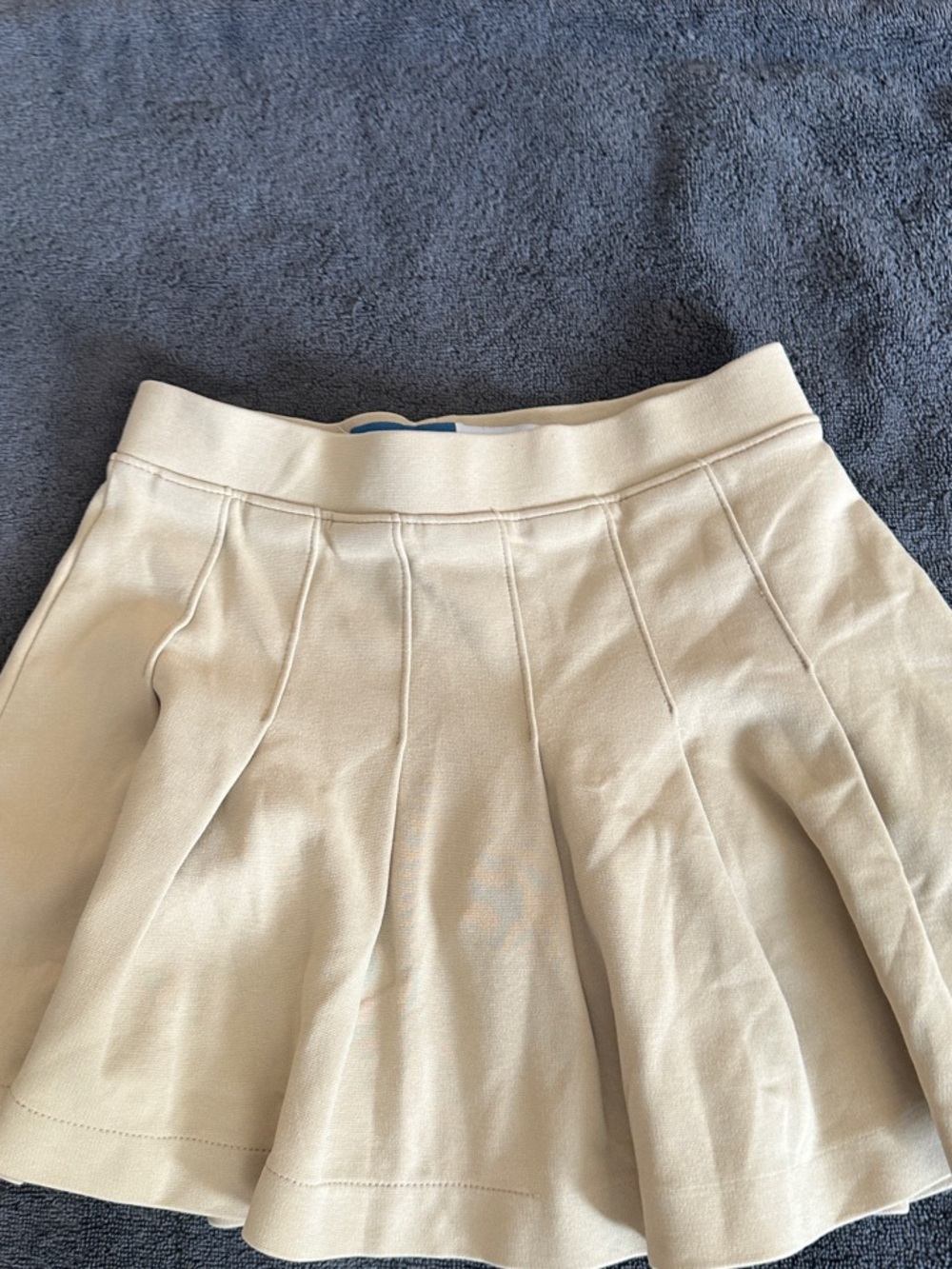 Old Navy Girl’s Khaki Pleated Scort